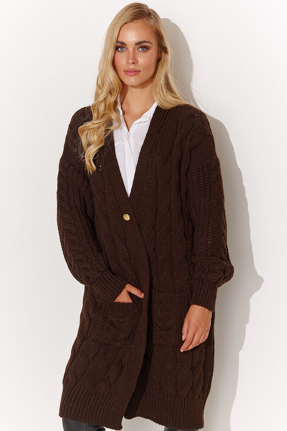 Cardigan Model 184391 Makadamia