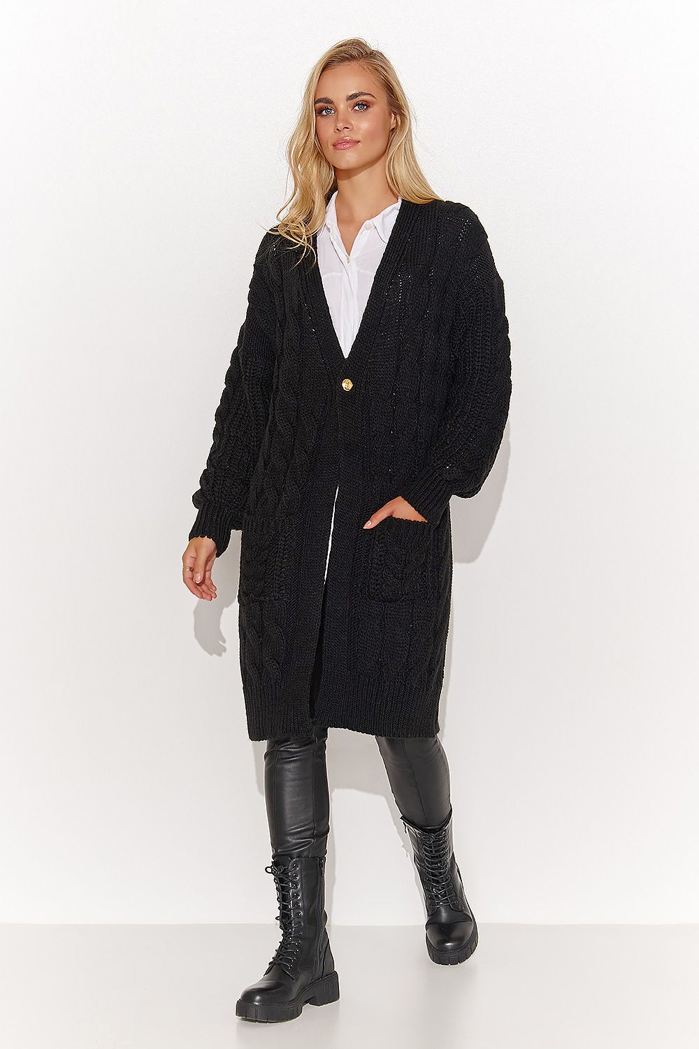 Cardigan Model 184392 Makadamia