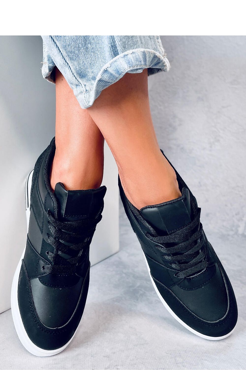 Sportschuhe Model 184567 Inello