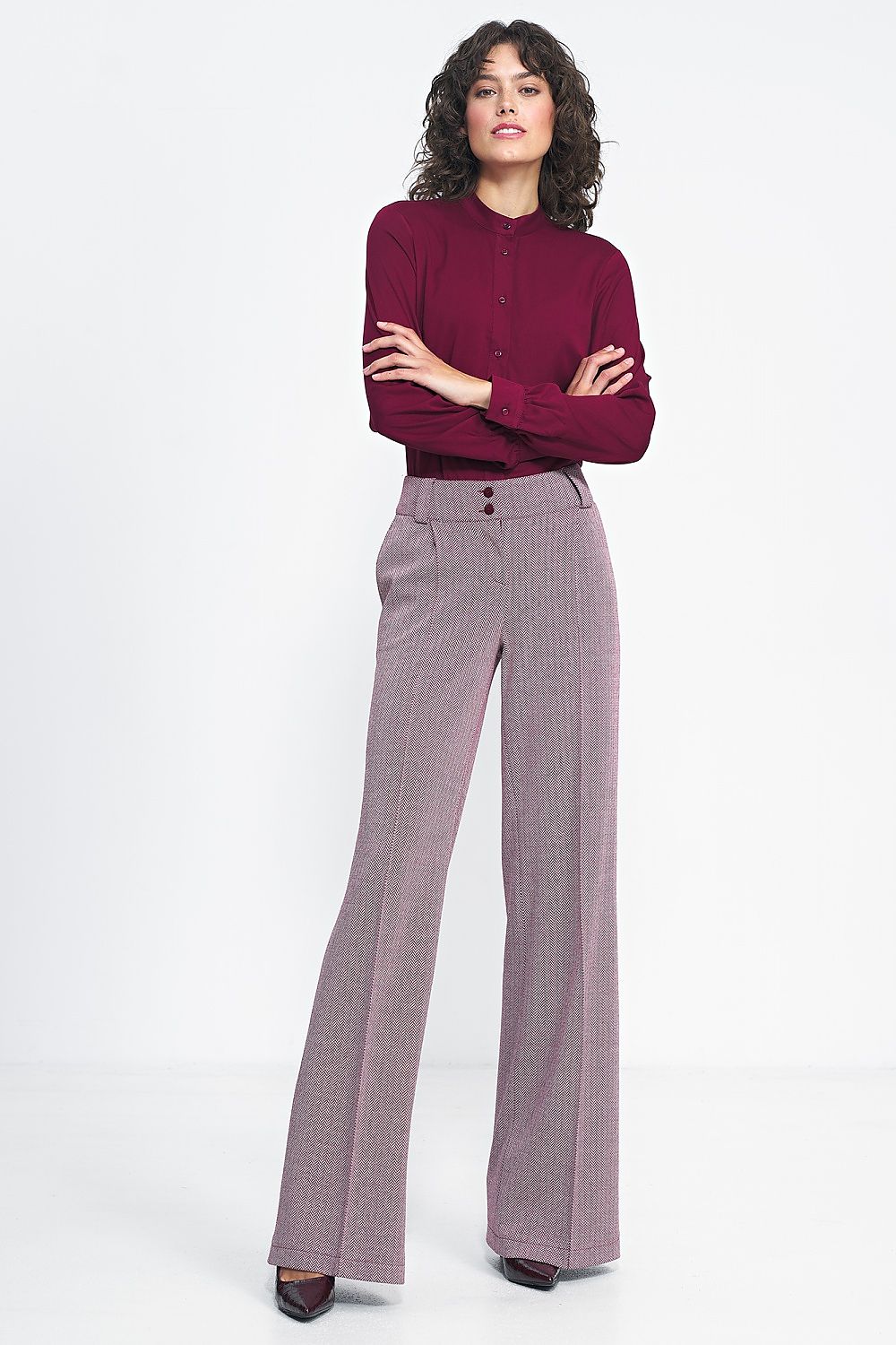 Lange Hose Model 184592 Nife