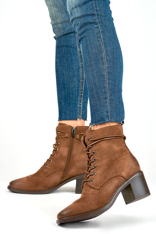 Stiefeletten mit Absatz Model 184634 PRIMO