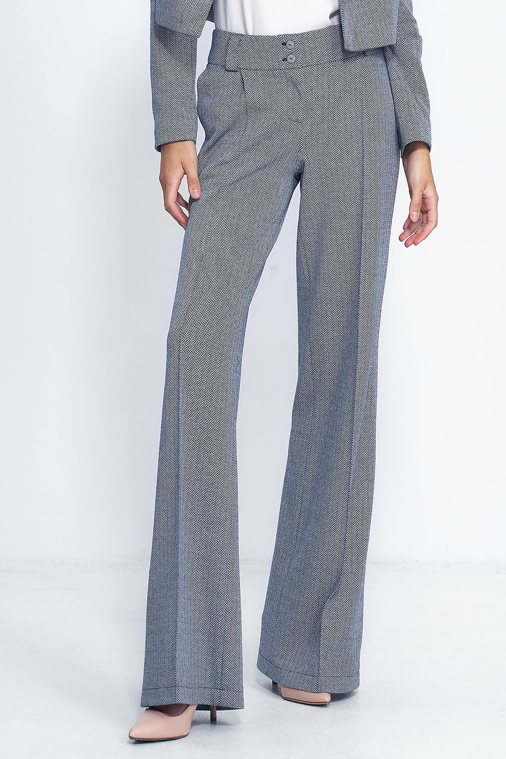Lange Hose Model 185192 Nife