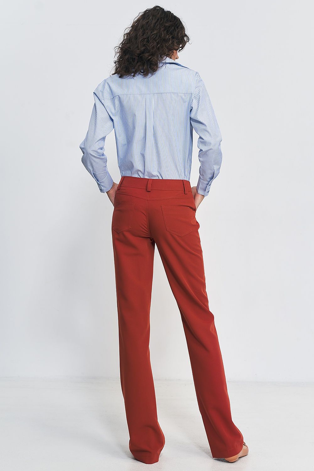 Lange Hose Model 185196 Nife