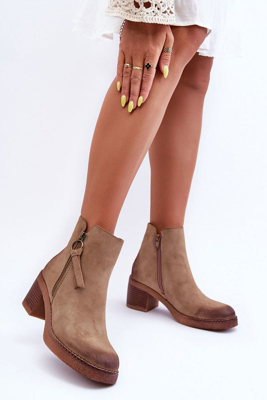 Stiefeletten mit Absatz Model 185447 Step in style