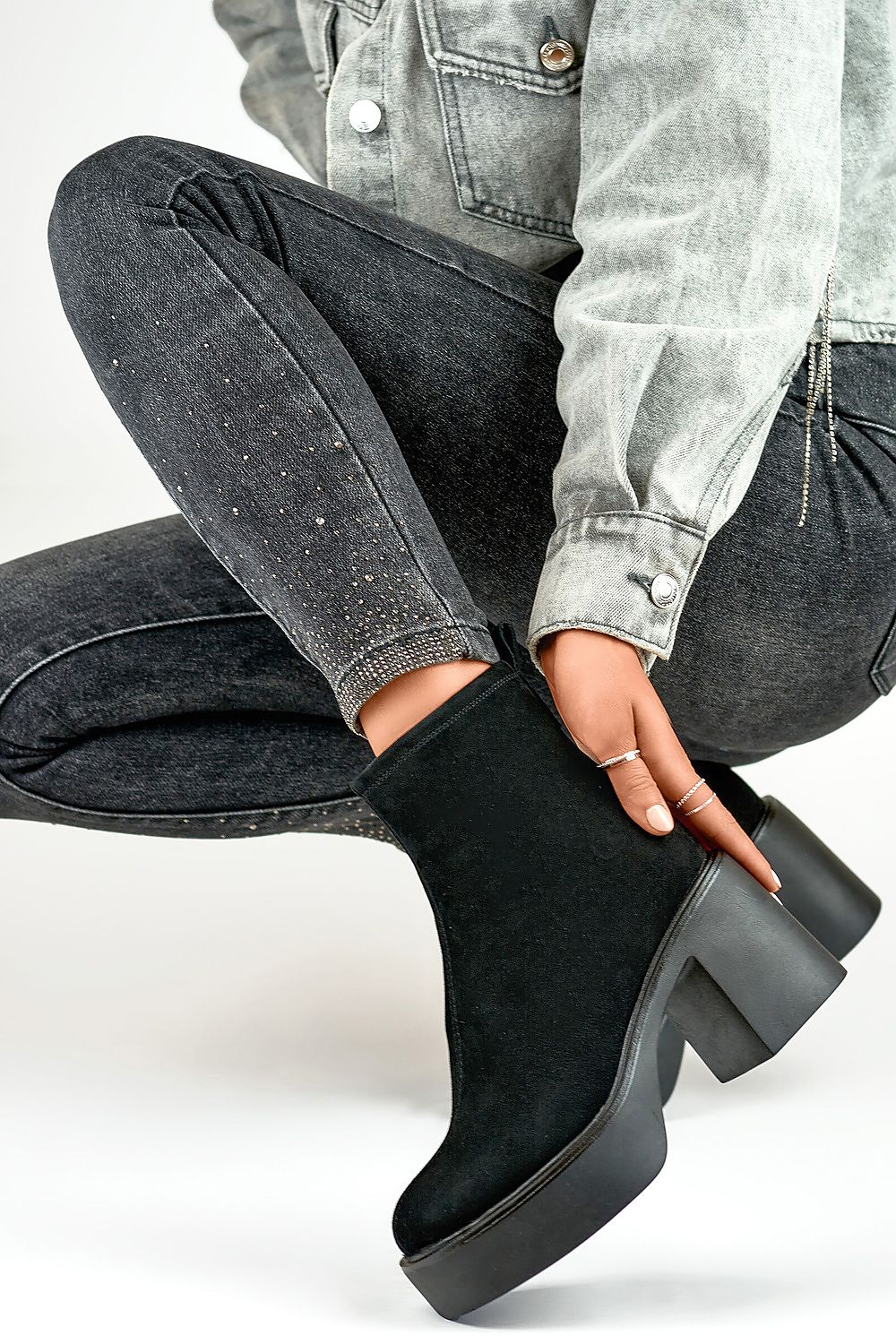 Stiefeletten mit Absatz Model 186449 PRIMO