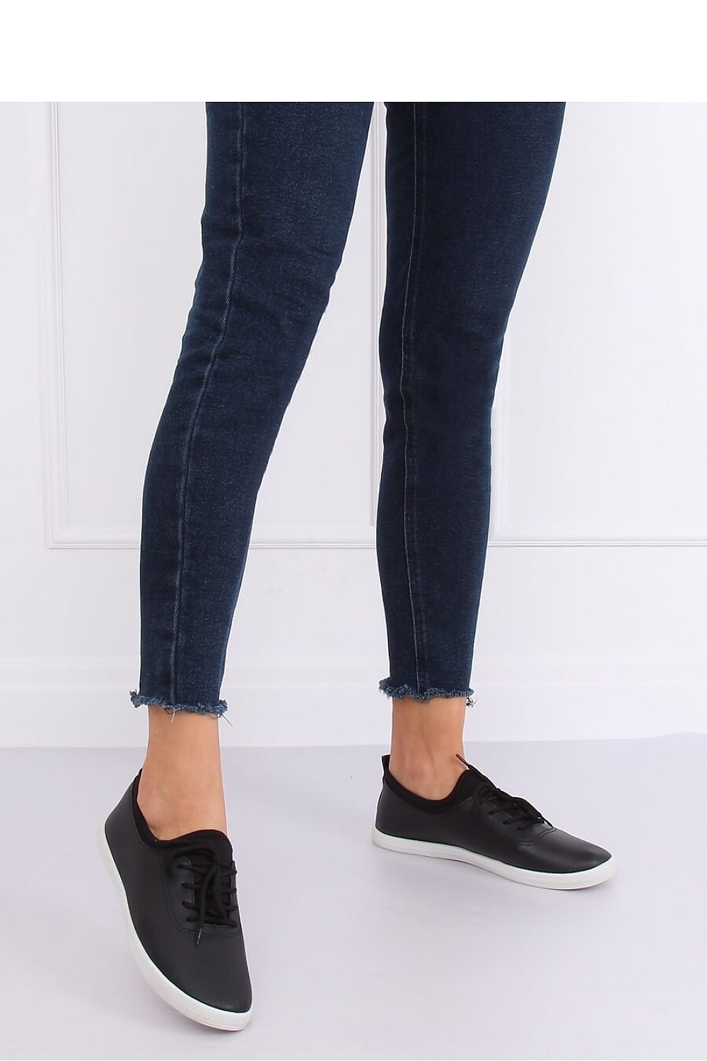 Sneakers Model 141103 Inello