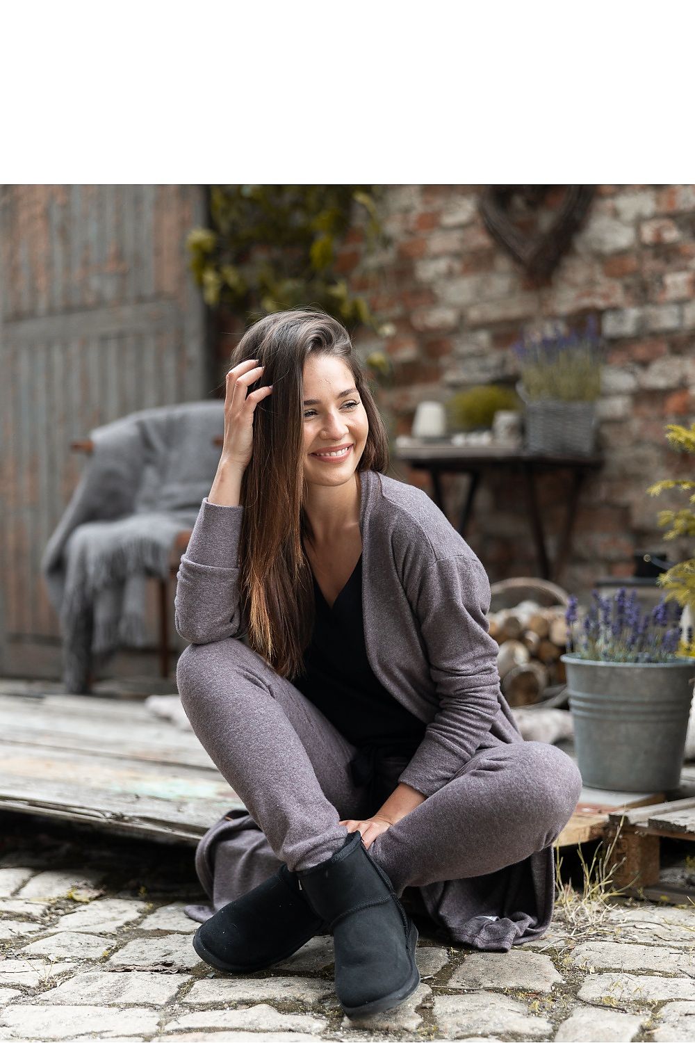 Cardigan Model 157075 Sensis
