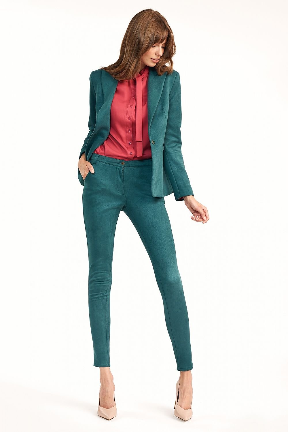 Lange Hose Model 157890 Nife