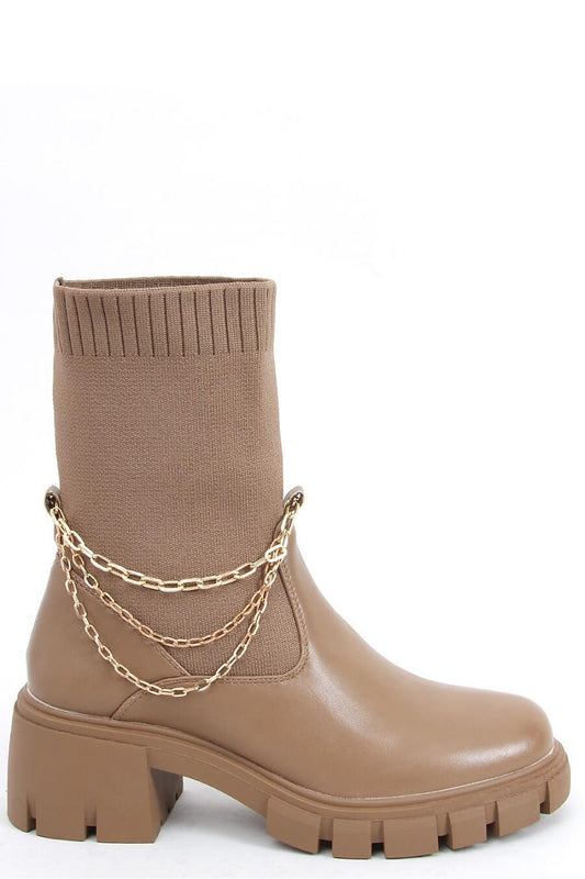 Stiefeletten mit Absatz Model 160717 Inello